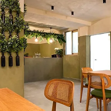 Acai Plant Based ホテル Rhodes City
